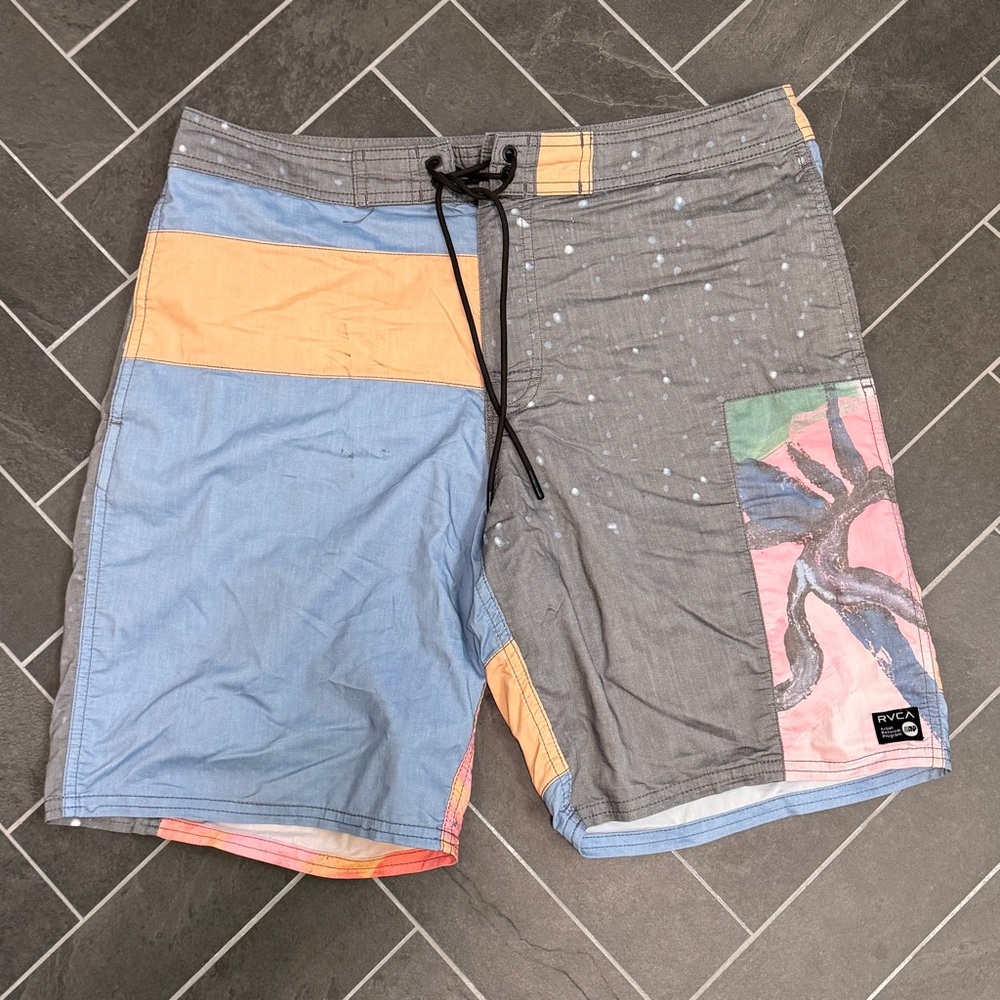 RVCA Luke Davis Multicolor Board Shorts Sz 32